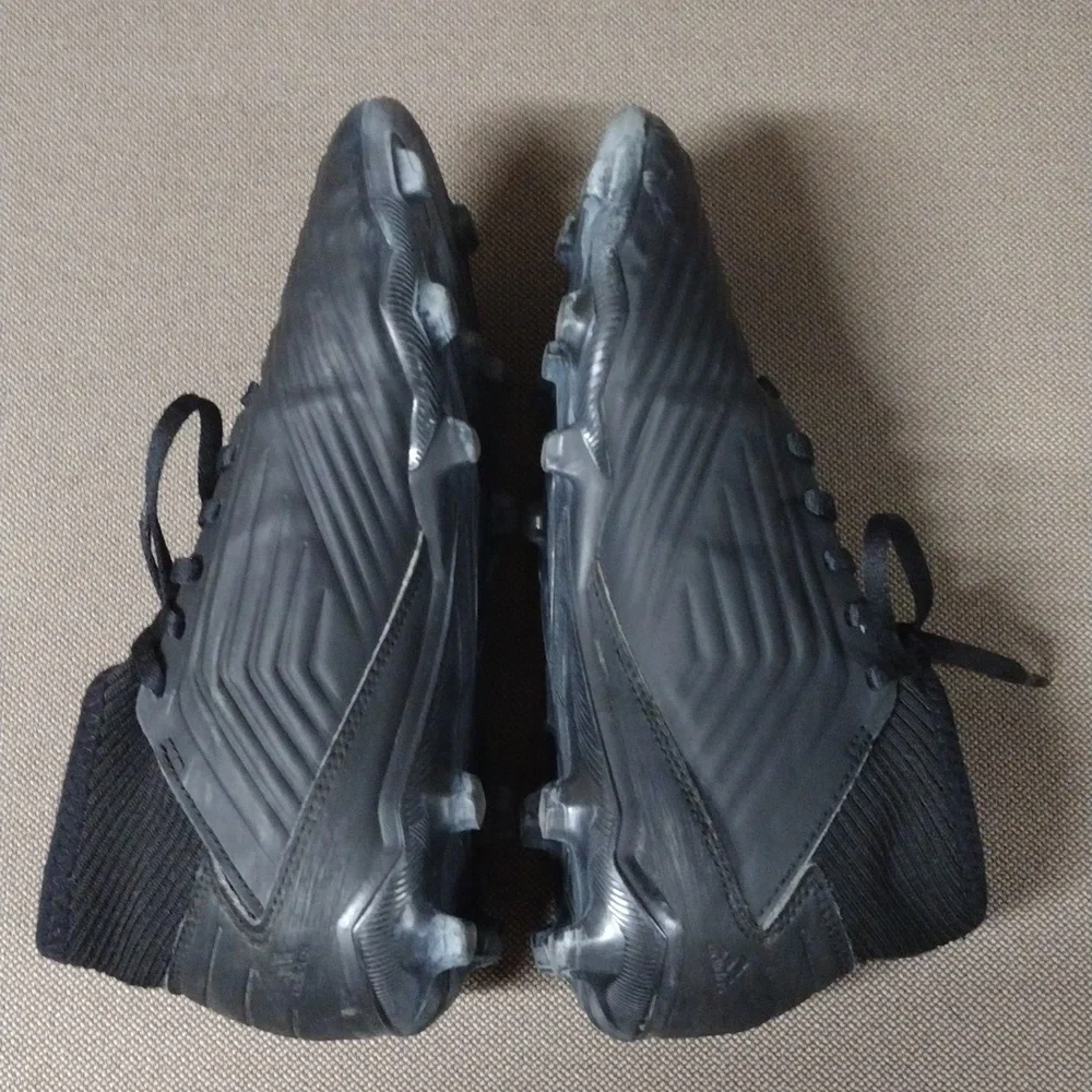 Adidas Predator Soccer Cleats 4.5